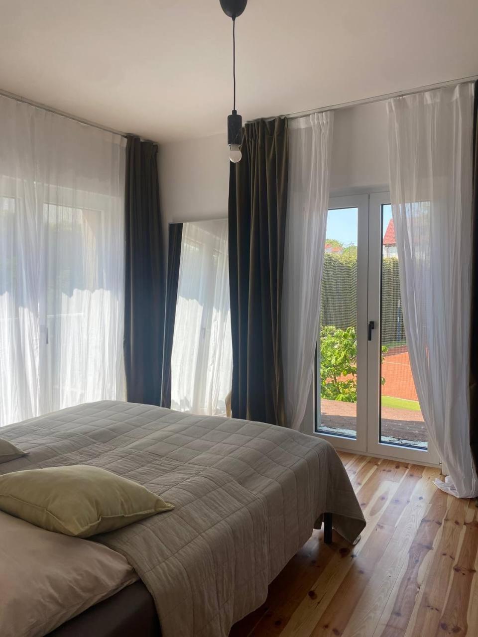 Powiew - B&B Pensjonat Noclegi Swinoujscie - Unterkunft Swinemuende - Guesthouse Tennis Garden Breakfast At Baltic Sea ภายนอก รูปภาพ